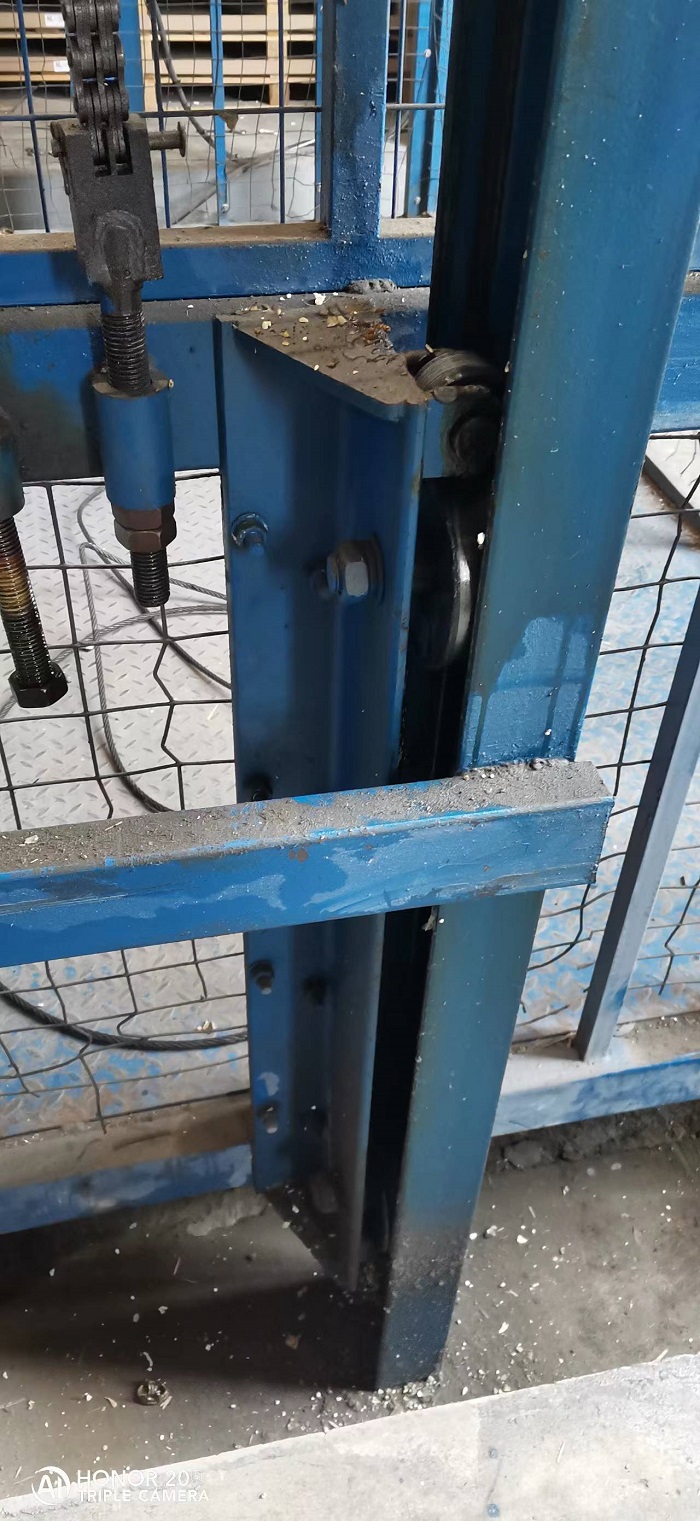 液压货梯维修 (4).jpg